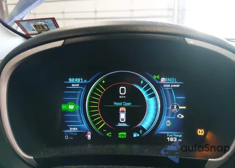 2018 Chevrolet Volt Lt z USA, uszkodzony, nr VIN 1G1RC6S58JU151469